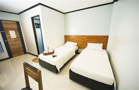 Mahogany Tourist Inn in Bacolod .